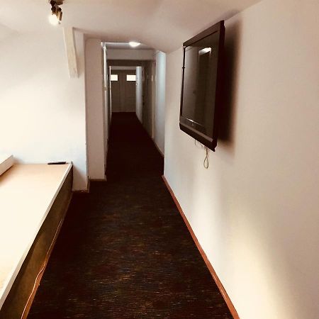 Y Hostel Balatonlelle Eksteriør bilde